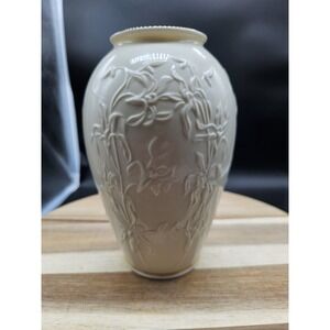 Vintage Lenox Masterpiece Collection Vase With Floral Design Gold Trim USA Made‎